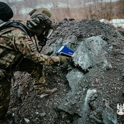 Śledztwo w sprawie nielegalnego wysypiska odpad&oacute;w: CBA zabezpiecza dowody