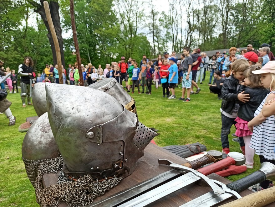 Ruda Śląska: Za nami kolejna plenerowa impreza Fundacji Zamku Chudów przy ruinach zamku rudzkiego i domu Karola Goduli/ fot. M. Majeranek