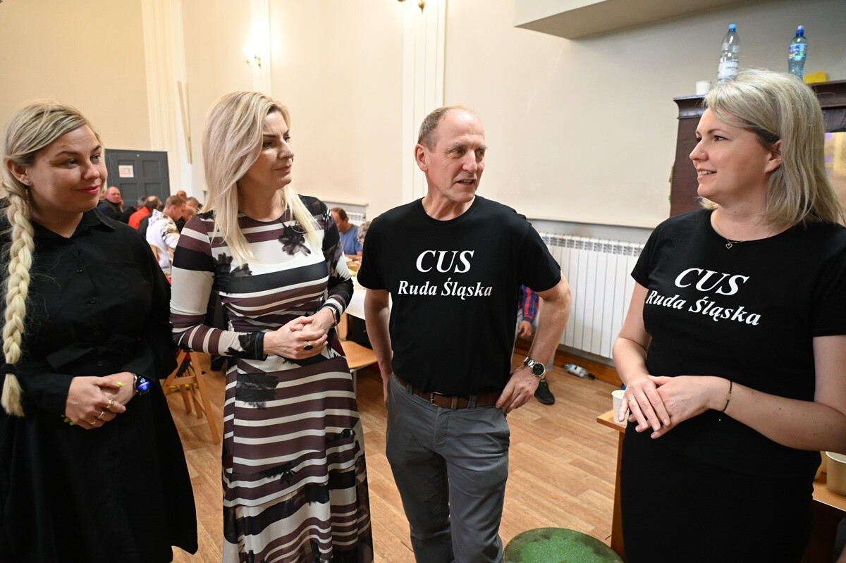 Śniadanie Wielkanocne dla osób potrzebujących. / FOT. UM Ruda Śląska / CUS