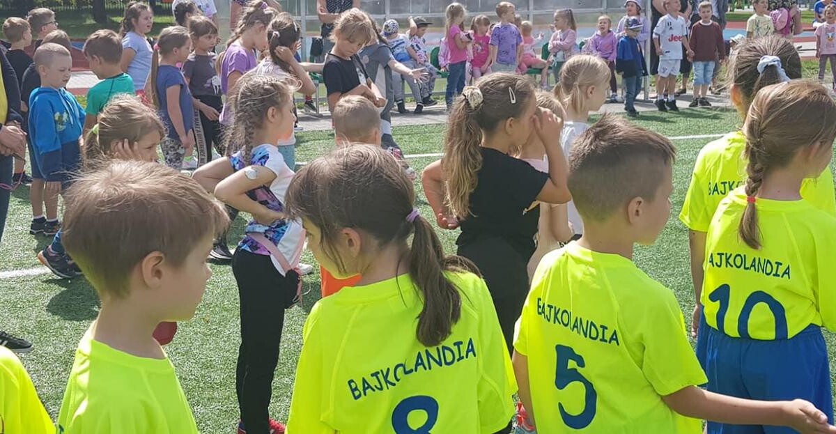 To było prawdziwe sportowe święto - na boisku Szkoły Podstawowej numer 24 w Halembie odbyła się Sportowa Olimpiada Przedszkolaków. Organizatorem było Stowarzyszenie Rekreacyjno - Sportowe "Gwiazda".