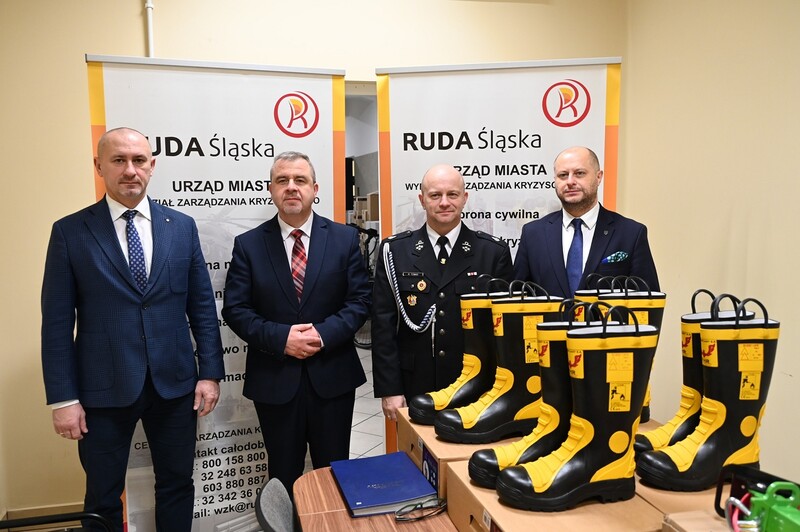 Sprzęt ratowniczy dla rudzkiej Ochotniczej Straży Pożarnej