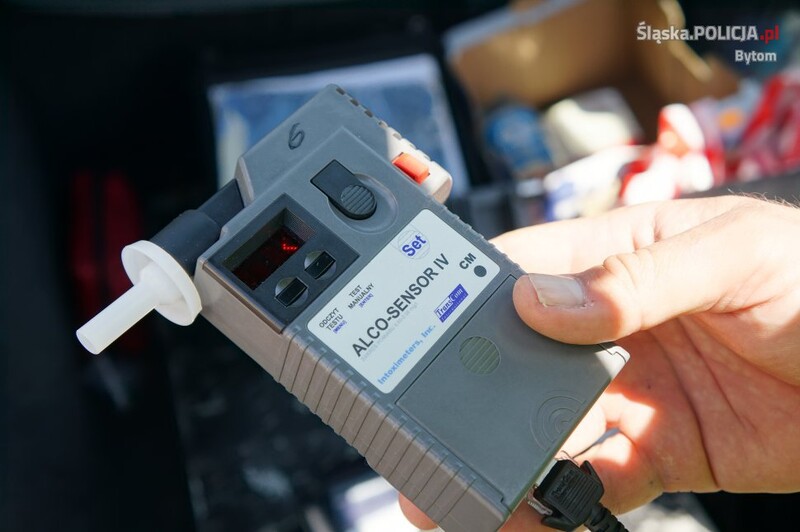Straż Miejska pomogła w zatrzymaniu pijanego kierowcy. Mężczyzna miał 2 promile alkoholu