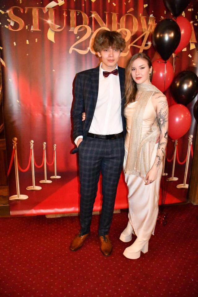 Wczorajsza studniówka uczniów Zespołu Szkół Nr 6 w Rudzie Śląskiej była wyjątkowym wydarzeniem, które na długo pozostanie w pamięci wszystkich jej uczestników / fot. Jacek Knapik