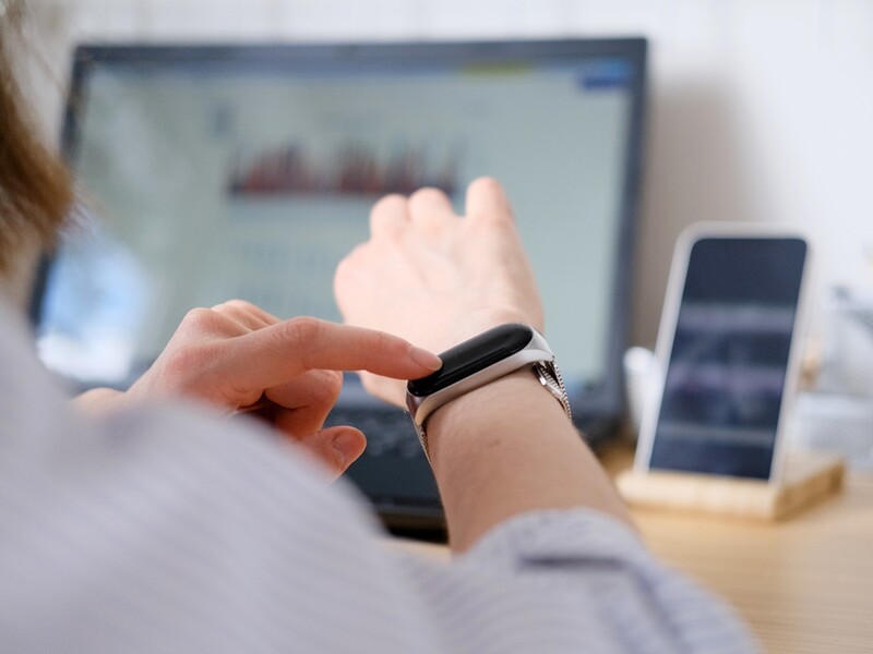 Świąteczne prezenty dla miłośników gadżetów