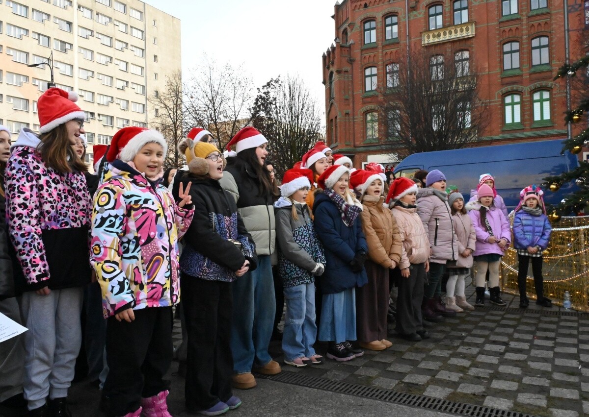 Świąteczne śpiewanie na rynku w Nowym Bytomiu! / fot. UM Ruda Śląska