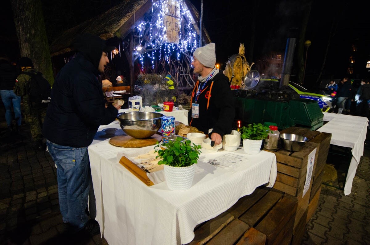 Światełko do Nieba w Rudzie Śląskiej – finał pełen emocji i nadziei. / fot. Marek Faber i FB 3 LO