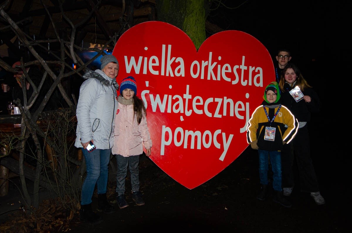 Światełko do Nieba w Rudzie Śląskiej – finał pełen emocji i nadziei. / fot. Marek Faber i FB 3 LO