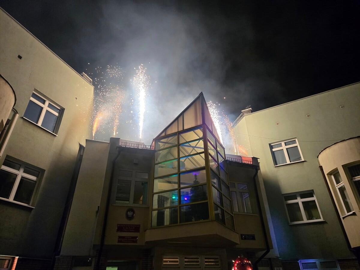 Światełko do Nieba w Rudzie Śląskiej – finał pełen emocji i nadziei. / fot. Marek Faber i FB 3 LO