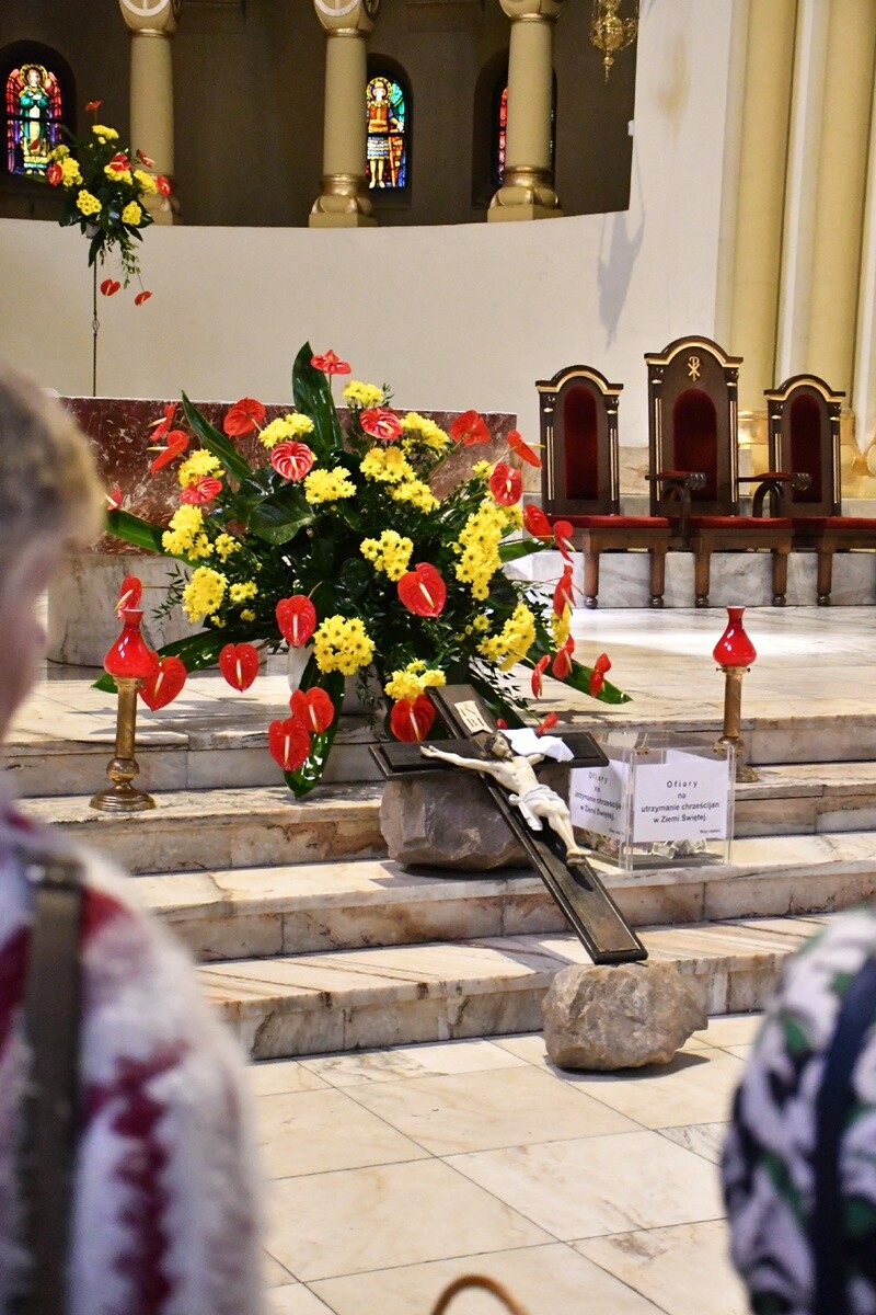 Rudzianie ze święconką odwiedzili kościoły. / fot. Jacek Knapik