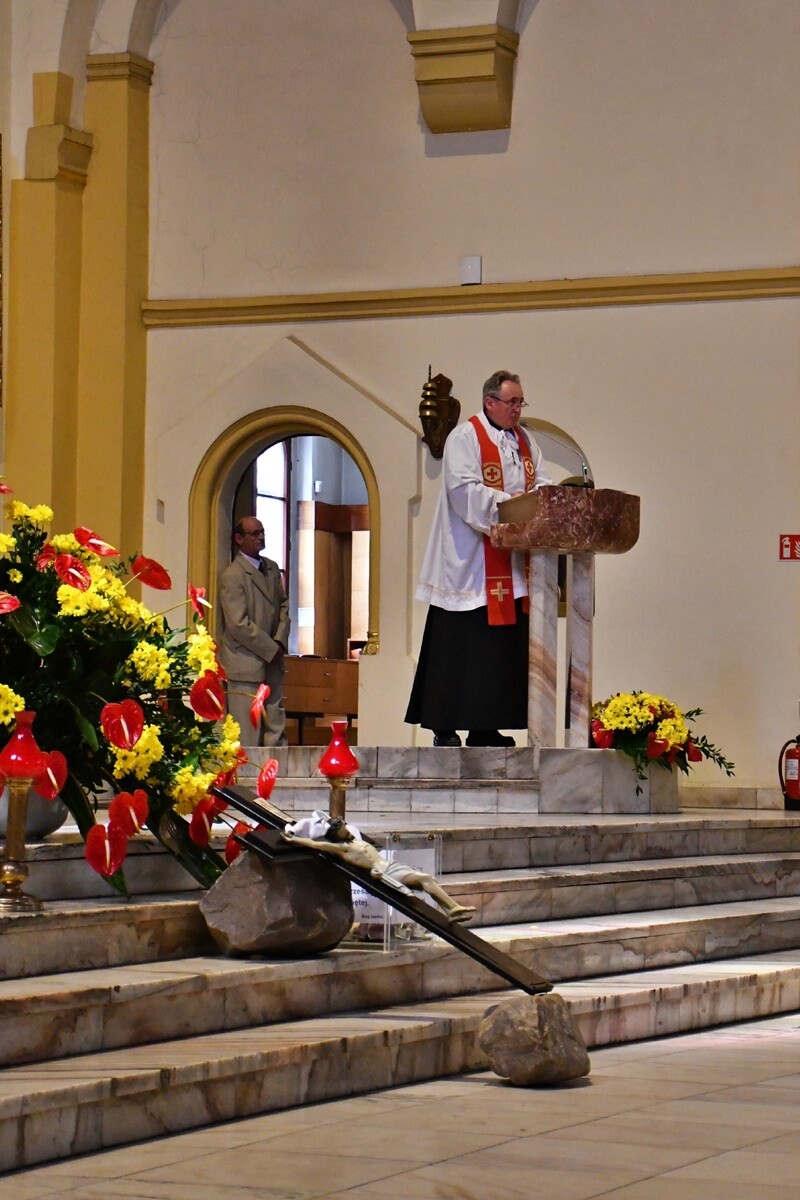 Rudzianie ze święconką odwiedzili kościoły. / fot. Jacek Knapik