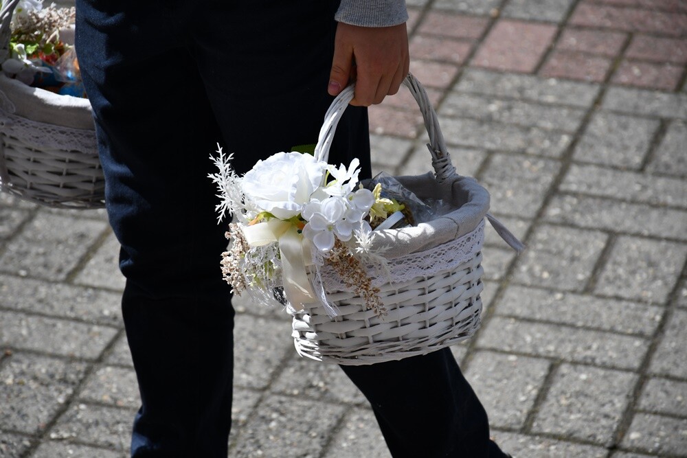 Od rana w Wielką Sobotę mieszkańcy Rudy Śląskiej odwiedzali kościoły, żeby pomodlić się przy symbolicznym grobie Jezusa, a także, żeby poświęcić pokarmy.