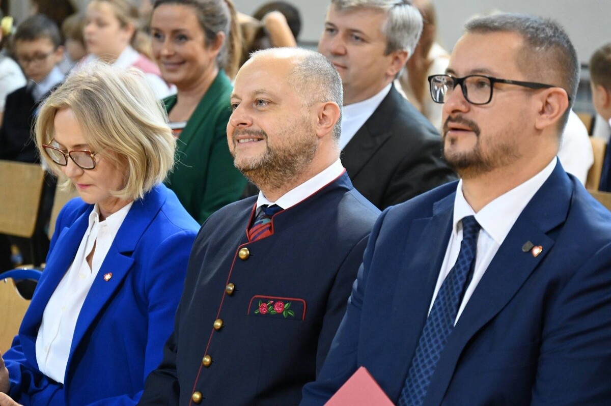 Święto patrona Szkoły Podstawowej nr 18 - ks. Konstantego Damrota. / fot. UM Ruda Śląska