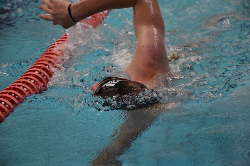 Sztafeta pływacka WOŚP. / fot. Jacek Knapik