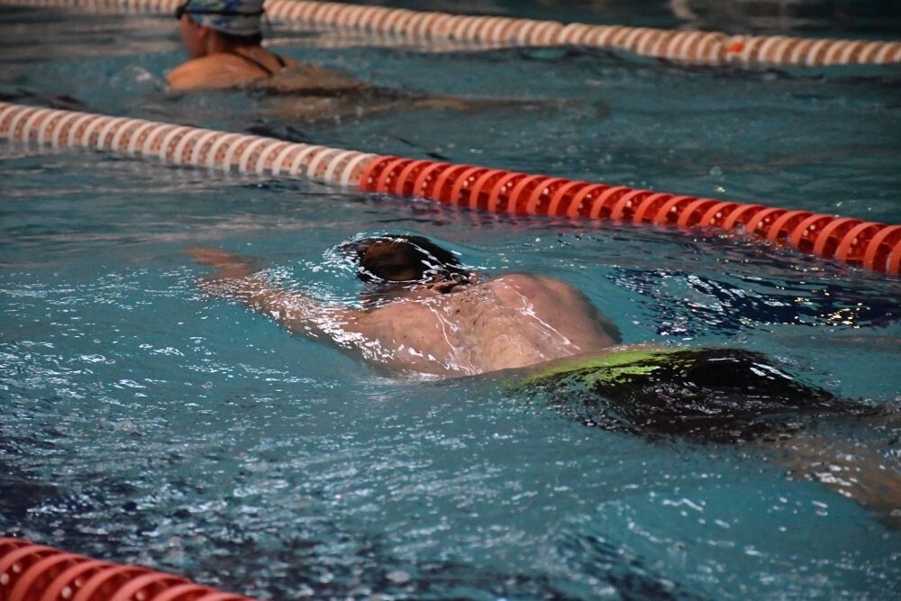 Sztafeta pływacka WOŚP. / fot. Jacek Knapik