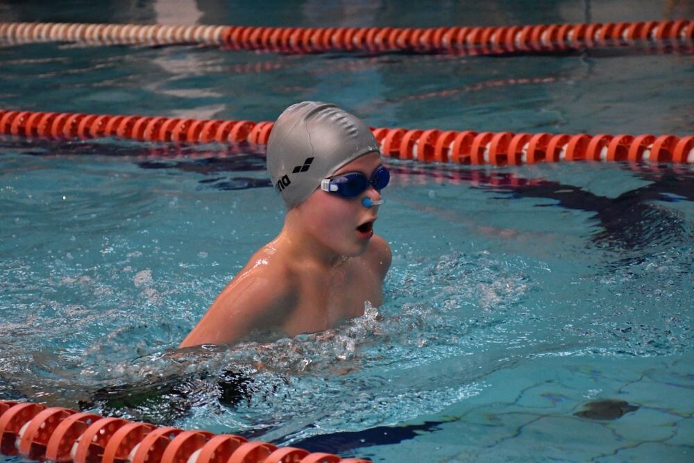 Sztafeta pływacka WOŚP. / fot. Jacek Knapik