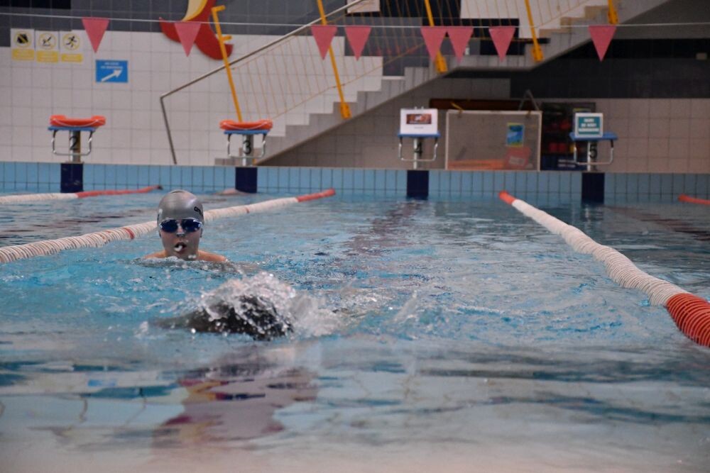 Sztafeta pływacka WOŚP. / fot. Jacek Knapik