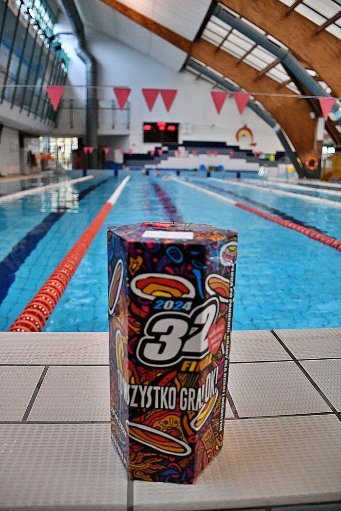 Sztafeta pływacka WOŚP. / fot. Jacek Knapik