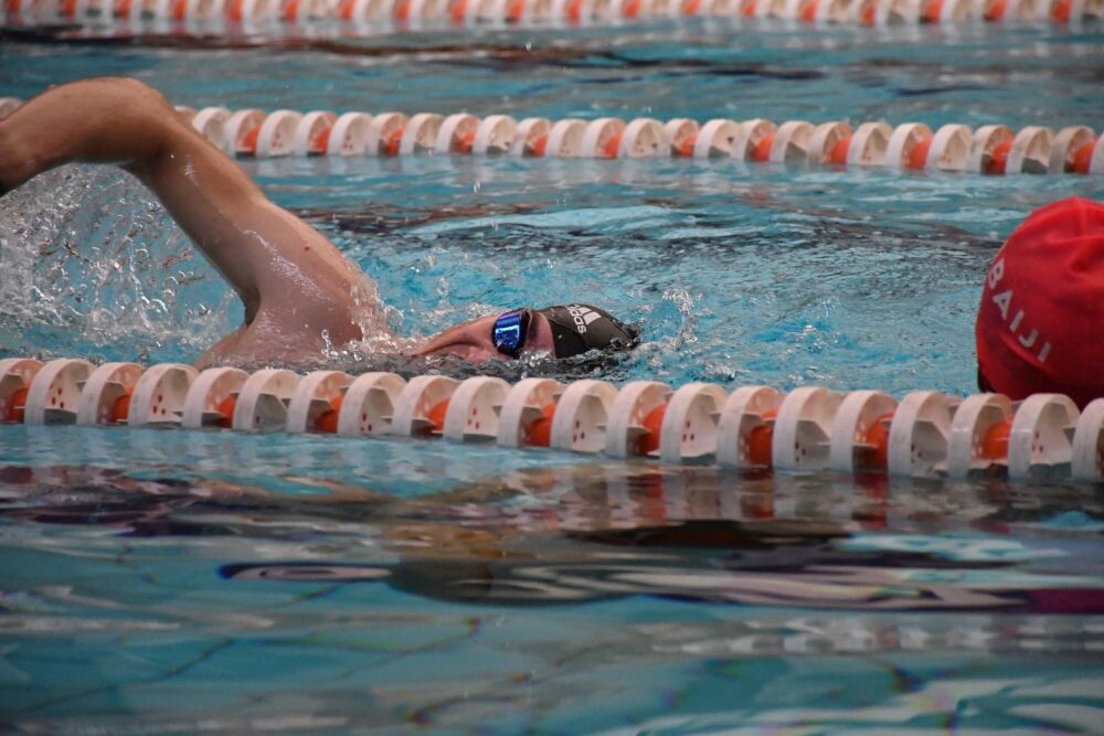 Sztafeta pływacka WOŚP. / fot. Jacek Knapik