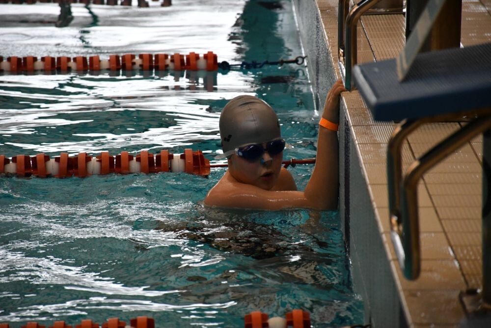 Sztafeta pływacka WOŚP. / fot. Jacek Knapik