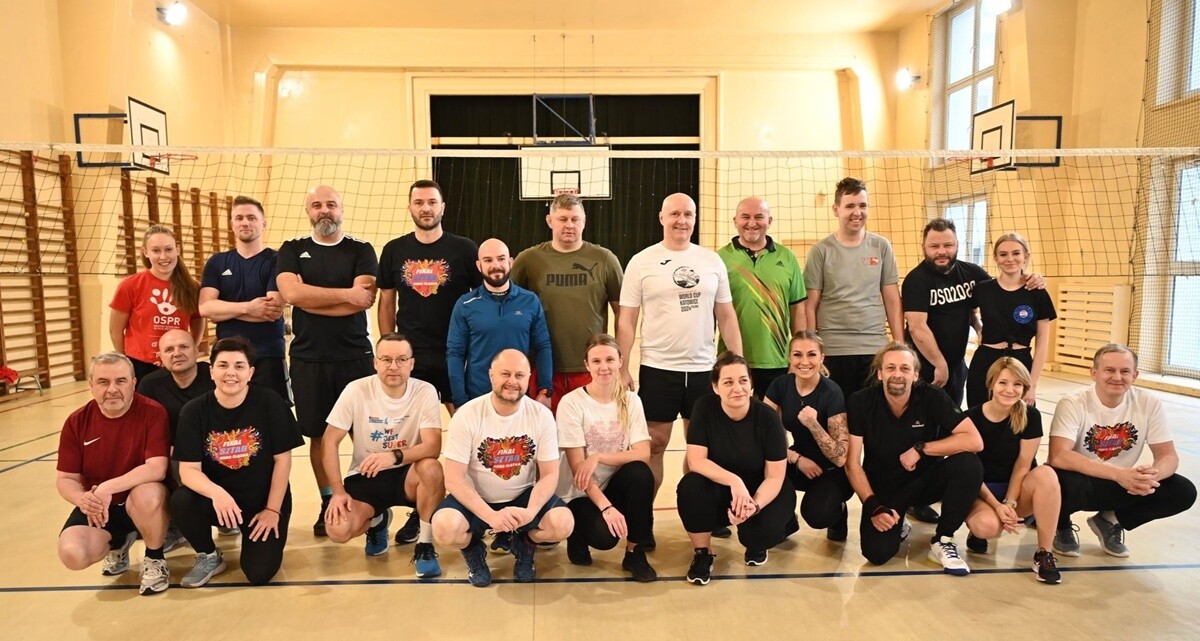 Finałowi WOŚP towarzyszyć będzie wiele pobocznych imprez. Jedną z nich będzie mecz siatkówki pomiędzy sztabami z Rudy Śląskiej oraz Świętochłowic. / fot. FB Michał Pierończyk