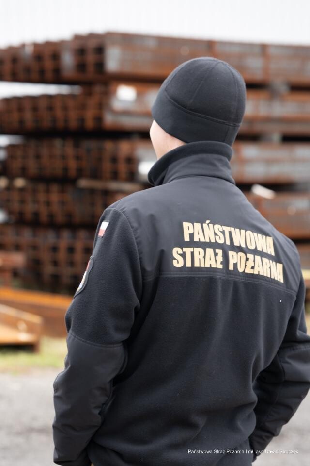 Ćwiczenia obiektowe strażaków z JRG Ruda Śląska w zakładzie ZEKON przy ul. Szyb Walenty / fot. KM PSP Ruda Śląska