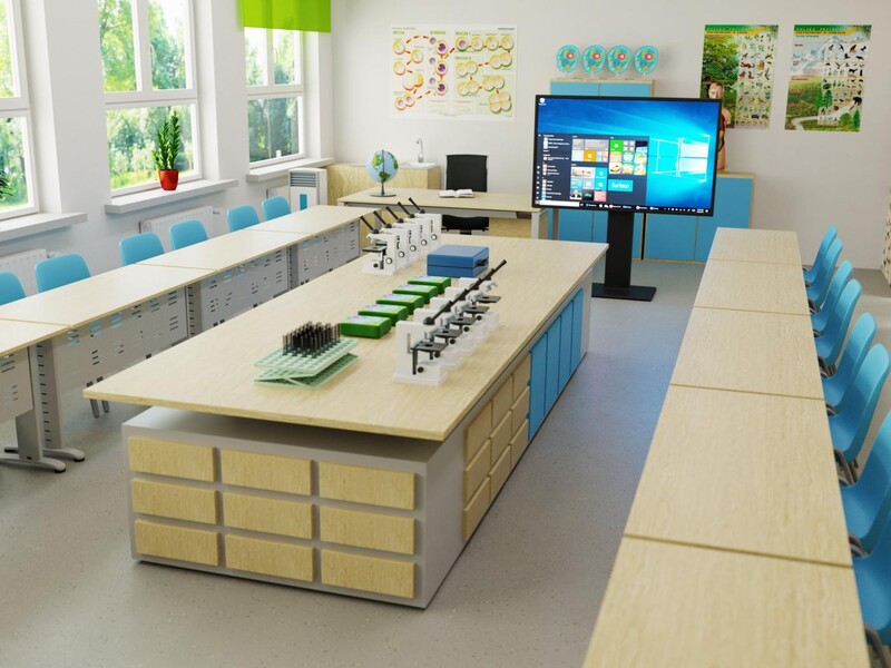 "Tutaj połączysz naukę ze sportową pasją..."