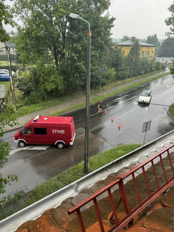 Ulewy sparaliżowały Rudę Śląską. Zalane ulice i utrudnienia /fot. czytelnik