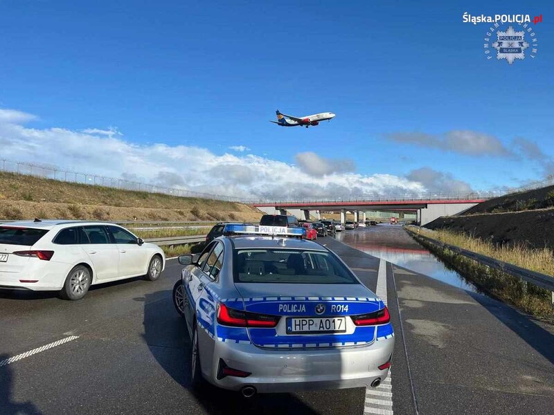 Uwaga kierowcy! Powodzie na Śląsku paraliżują ruch – policja apeluje o ostrożność