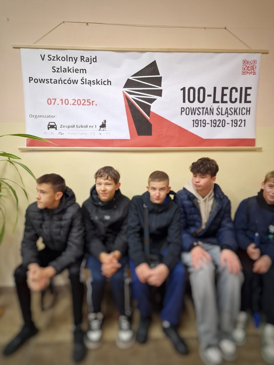 V Szkolny Rajd Szlakiem Powstańców Śląskich. / fot. mat. szkolne