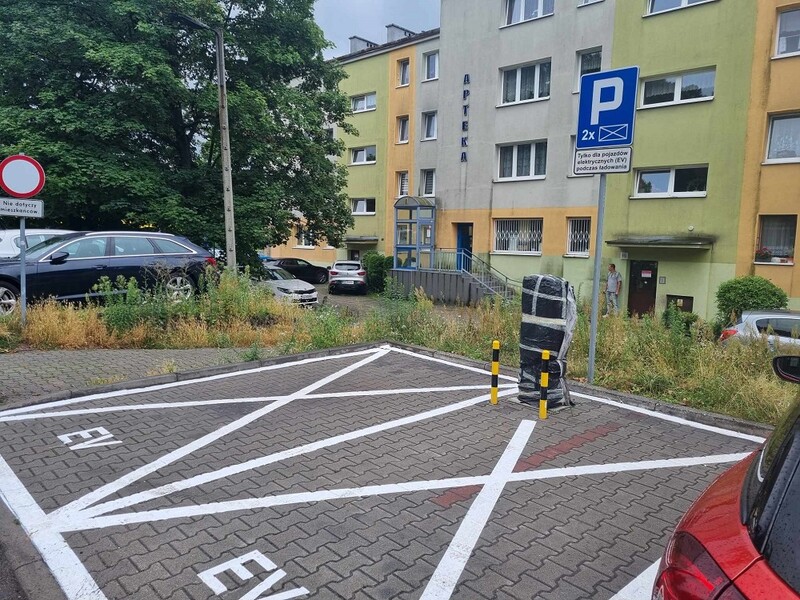 W Rudzie Śląskiej powstało 56 nowych punktów ładowania "elektryków"
