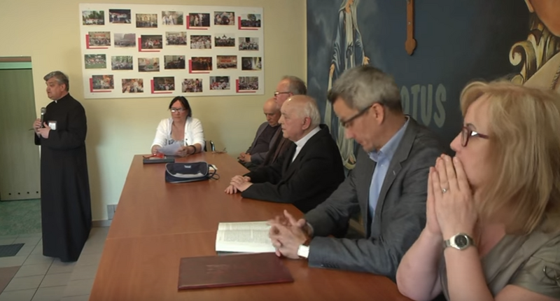 "Wiarą i węglem ciosany"