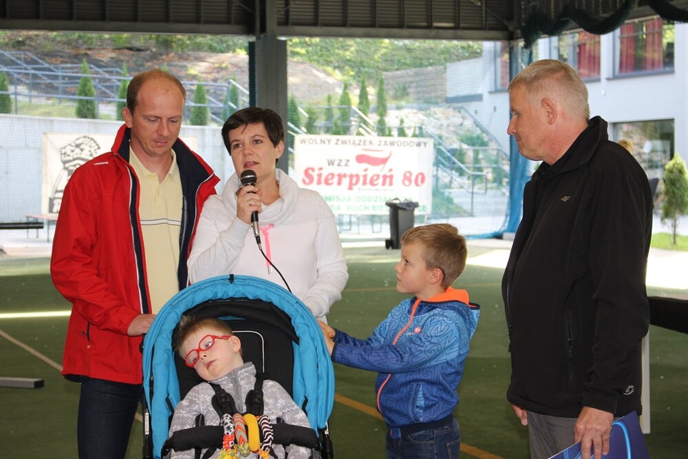 Wczoraj odbyła się druga w historii Rudy Śląskiej Charytatywna Wielka Gala Sportów Siłowych i Sportów Walki! Na Burloch Arenie w Orzegowie zaprezentowały się rudzkie i śląskie kluby sportowe po to, żeby pomóc w leczeniu Kamila Pieloka.