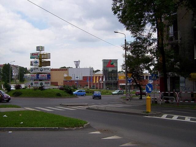 Wirek - rondo przy Plazie