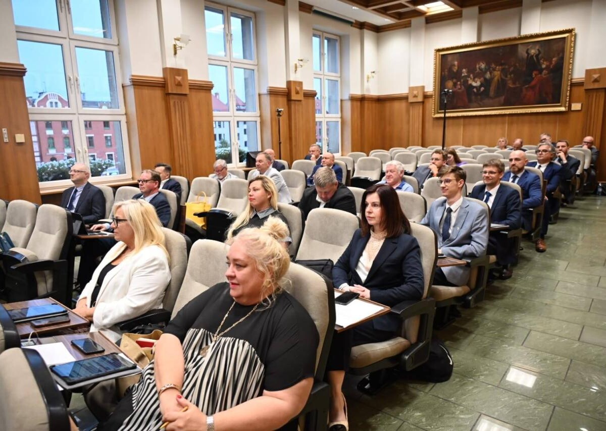 Michał Pierończyk z absolutorium / fot. UM Ruda Śląska