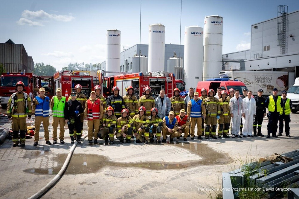 Wspólne działania służb ratunkowych w Rudzie Śląskiej: ćwiczenia w zakładzie Nik-Pol. / fot. st.ogn. Dawid Strączek