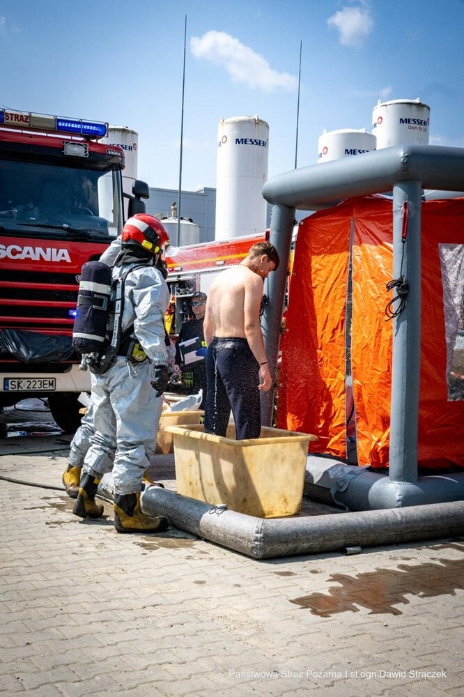 Wspólne działania służb ratunkowych w Rudzie Śląskiej: ćwiczenia w zakładzie Nik-Pol. / fot. st.ogn. Dawid Strączek