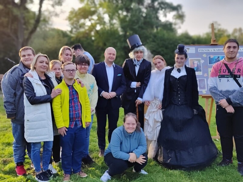 Wyjątkowe "Spotkanie z Karolem Godulą" na terenie ruin Zamku Rudzkiego