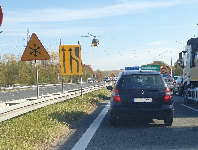 W Chorzowie Batorym, na autostradzie A4, doszło do groźnego wypadku. Zderzyły się dwa TIR-y. Występują duże utrudnienia w ruchu.
