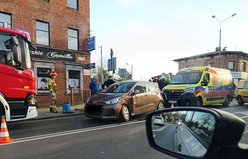 Wypadek na ulicy 1 Maja w Halembie. Tworzą się ogromne korki!