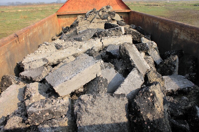 Wywożenie gruzu - o czym trzeba wiedzieć?