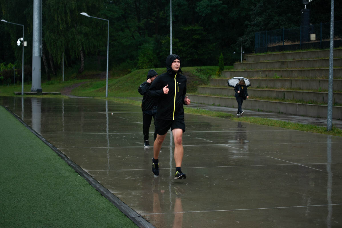 Dzielni uczestnicy zgromadzili się na Burloch Arenie, by wspólnie uczcić Śląskie Obchody Dnia Zdrowia Psychicznego / fot. Natalia Salwiczek