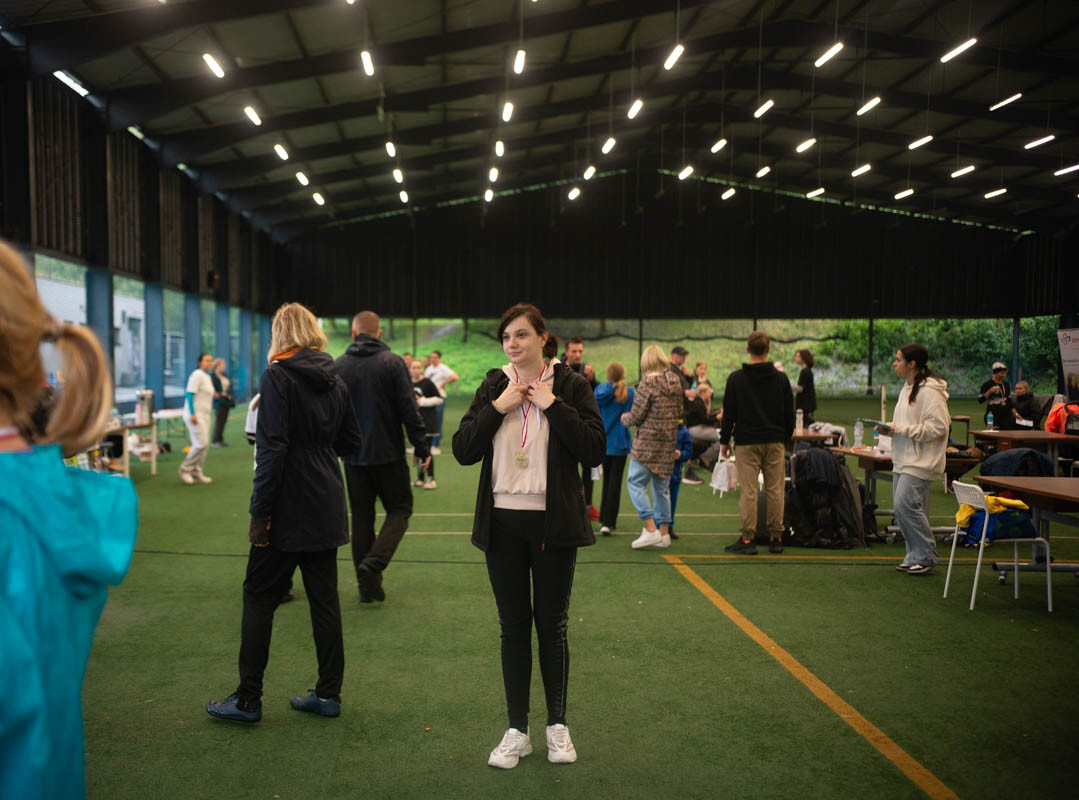 Dzielni uczestnicy zgromadzili się na Burloch Arenie, by wspólnie uczcić Śląskie Obchody Dnia Zdrowia Psychicznego / fot. Natalia Salwiczek