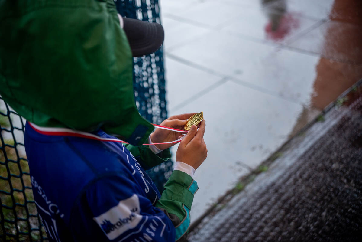 Dzielni uczestnicy zgromadzili się na Burloch Arenie, by wspólnie uczcić Śląskie Obchody Dnia Zdrowia Psychicznego / fot. Natalia Salwiczek
