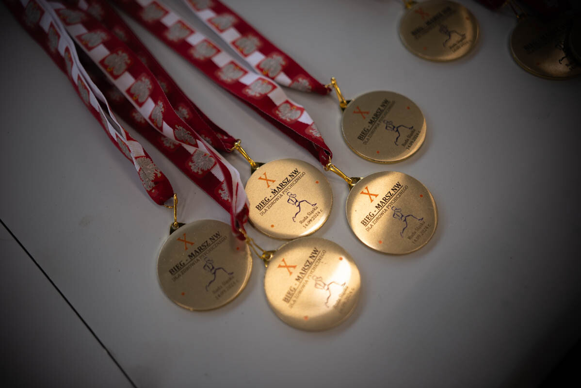 Dzielni uczestnicy zgromadzili się na Burloch Arenie, by wspólnie uczcić Śląskie Obchody Dnia Zdrowia Psychicznego / fot. Natalia Salwiczek