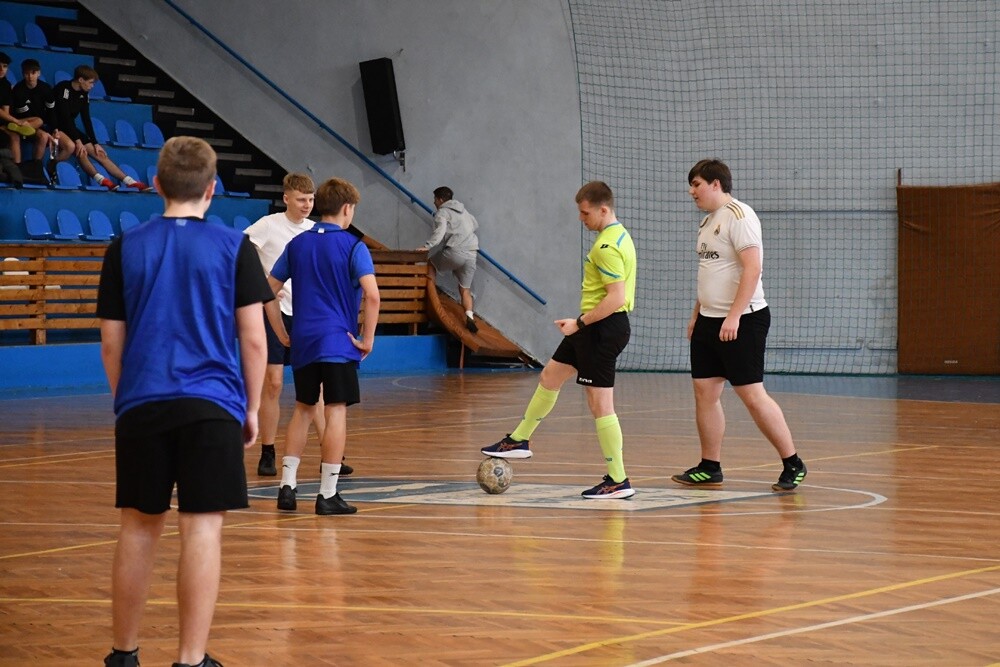 XVI Mistrzostwa Zespołu Szkół nr 6 w piłce nożnej halowej. / fot. Jacek Knapik