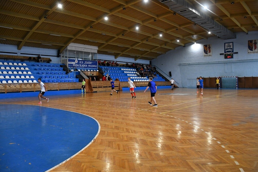 XVI Mistrzostwa Zespołu Szkół nr 6 w piłce nożnej halowej. / fot. Jacek Knapik