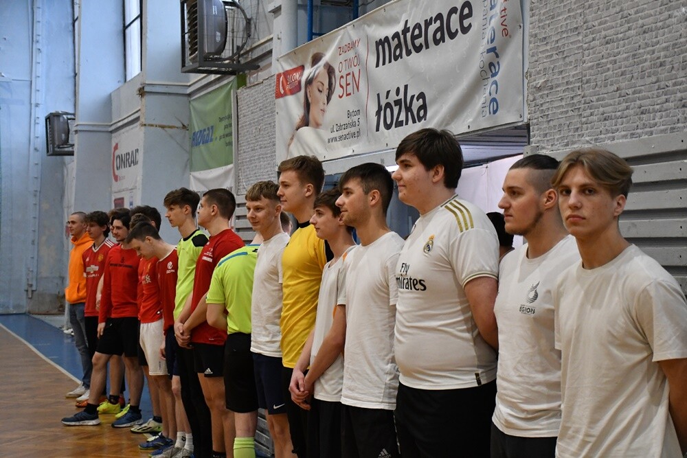 XVI Mistrzostwa Zespołu Szkół nr 6 w piłce nożnej halowej. / fot. Jacek Knapik