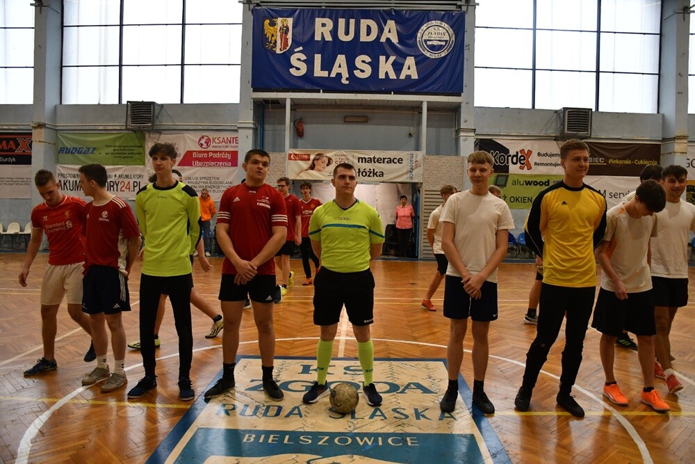 XVI Mistrzostwa Zespołu Szkół nr 6 w piłce nożnej halowej. / fot. Jacek Knapik