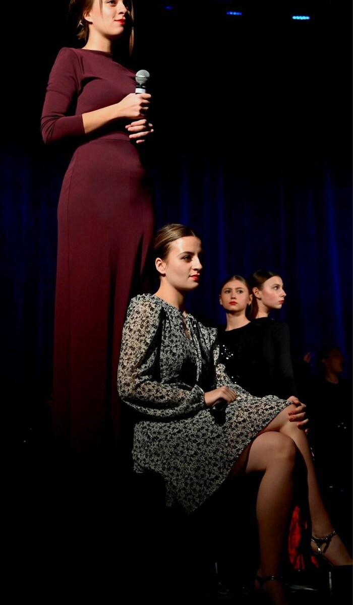 Zaduszki Artystyczne – chwile wzruszeń i zadumy w bielszowickim Domu Kultury/fot. FB Michał Pierończyk