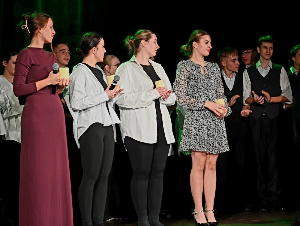 Zaduszki Artystyczne – chwile wzruszeń i zadumy w bielszowickim Domu Kultury/fot. FB Michał Pierończyk